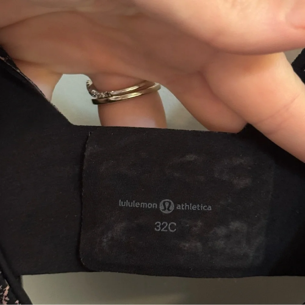 Lululemon Like Nothing Bra Lacescape Spanish Rose Black 32C